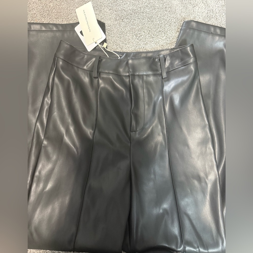 Commense Faux Leather Pants - Picture 3 of 5